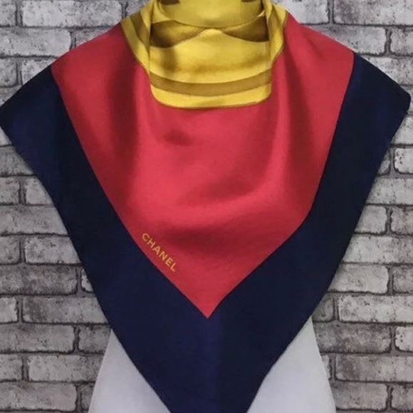 auth CHANEL gold CC logo SILK SCARF red $650 navy - Picture 2 of 5